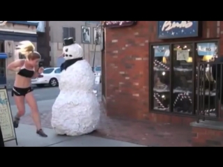 Злой снеговик