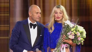 Премьера! LOBODA (ЛОБОДА) - Живи спокойно, страна! (новая Пугачева)