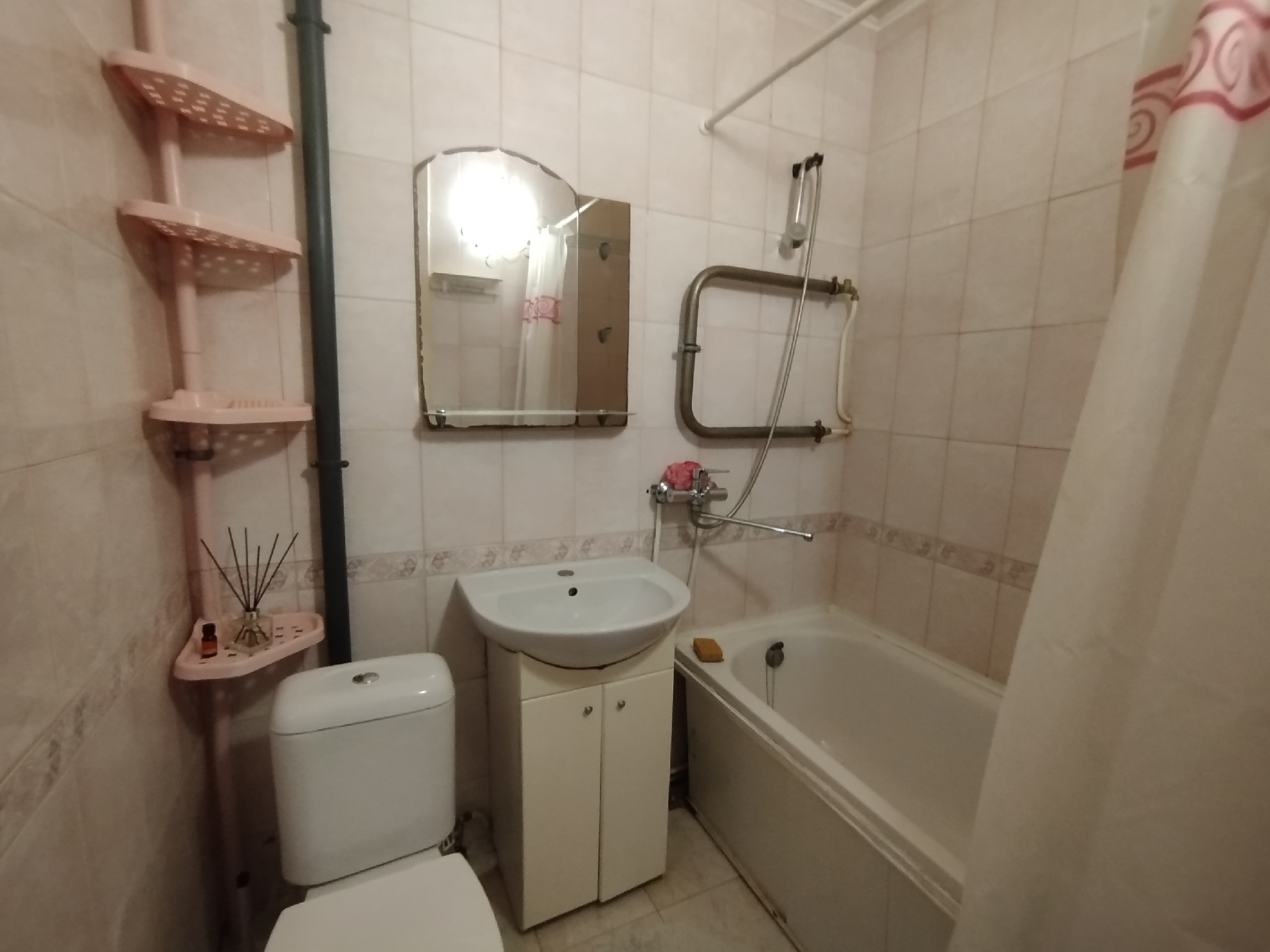 Продам 2-комнатную квартиру в Ленинском районе, кв. Шевченко.
🏢 Этаж: 5 из 5
📐 Площадь: 44 м²
🛏 Комнаты изолированные, очень удачная планировка.
🔥...